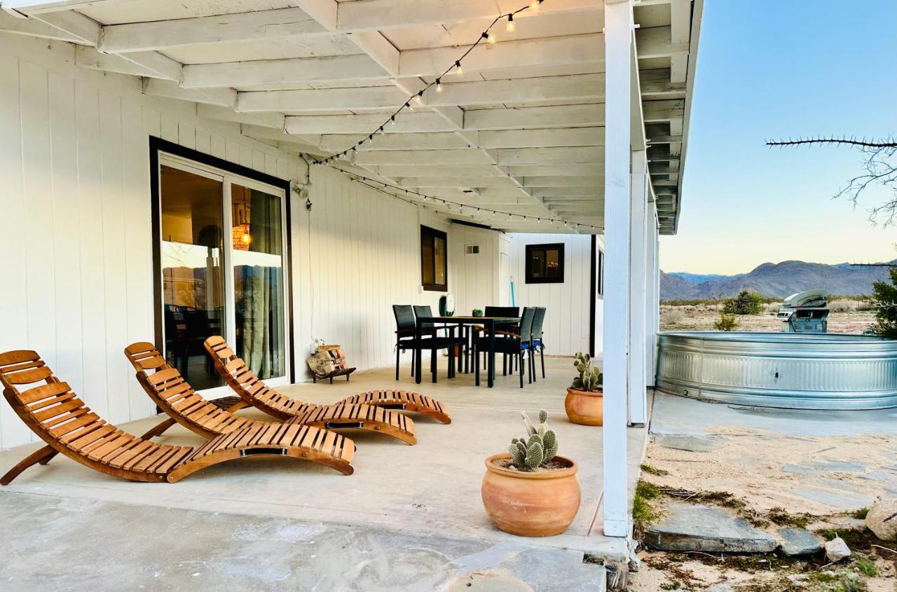 Ravens Nest Ranch, Fire Pit , Views, Near Jt Park! Villa Joshua Tree Bagian luar foto