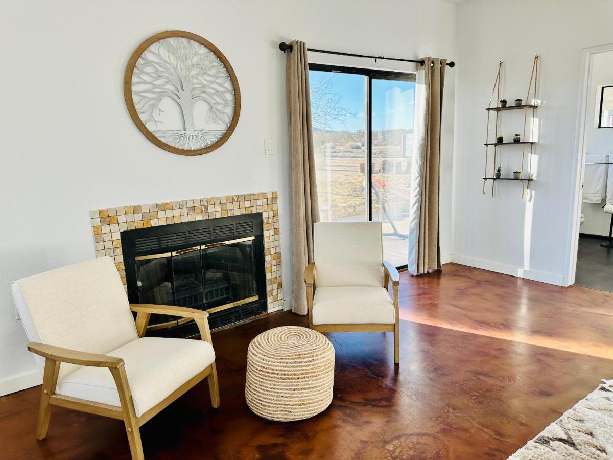 Ravens Nest Ranch, Fire Pit , Views, Near Jt Park! Villa Joshua Tree Bagian luar foto