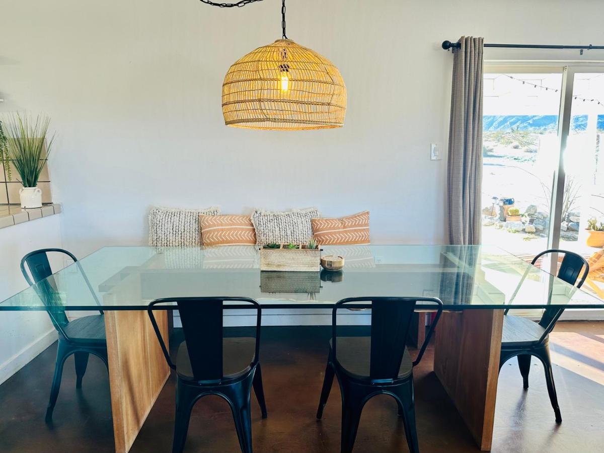 Ravens Nest Ranch, Fire Pit , Views, Near Jt Park! Villa Joshua Tree Bagian luar foto