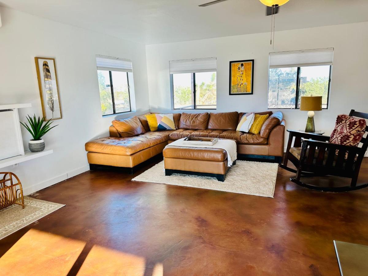 Ravens Nest Ranch, Fire Pit , Views, Near Jt Park! Villa Joshua Tree Bagian luar foto