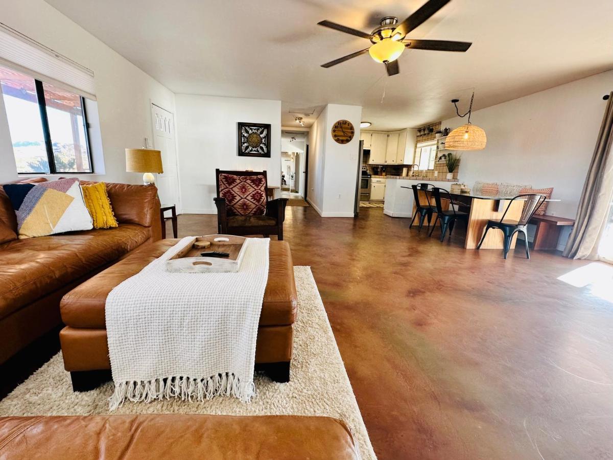 Ravens Nest Ranch, Fire Pit , Views, Near Jt Park! Villa Joshua Tree Bagian luar foto