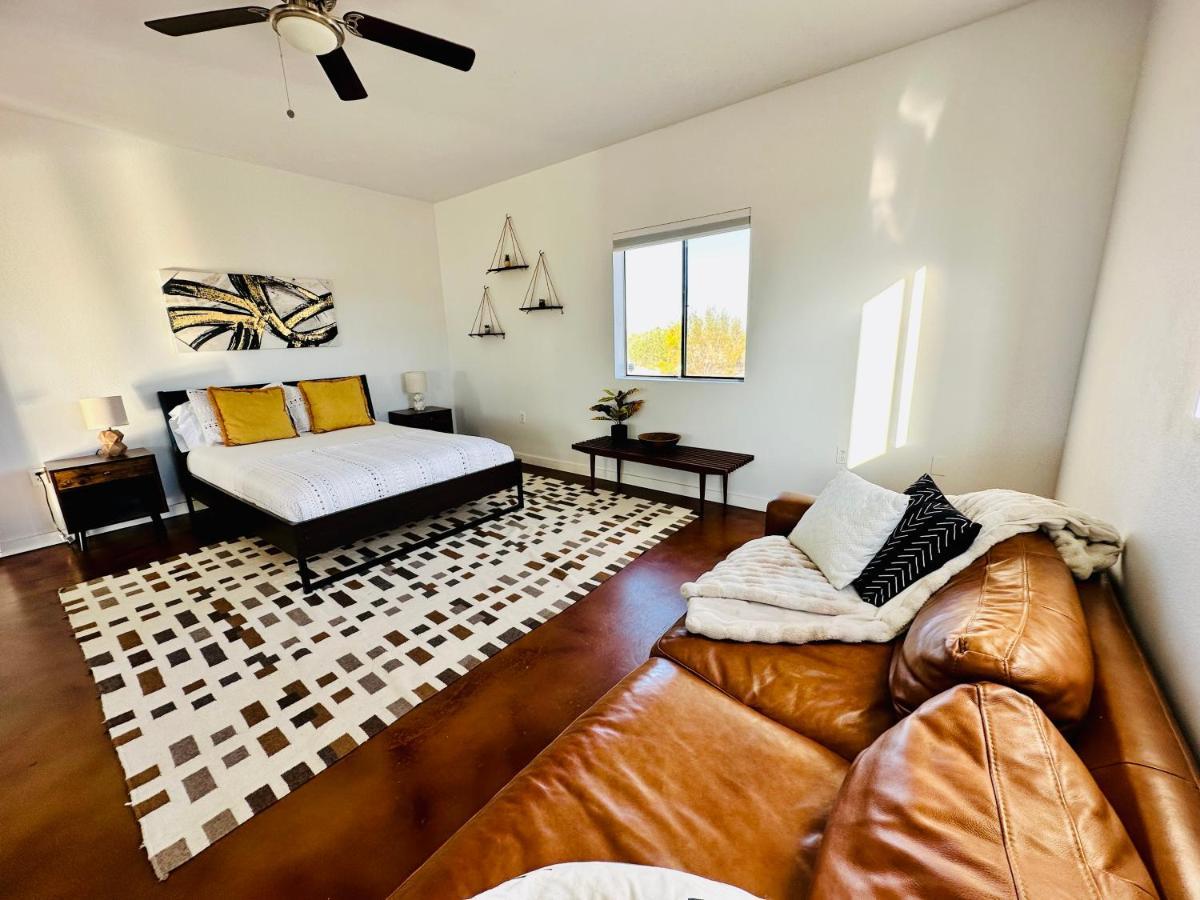Ravens Nest Ranch, Fire Pit , Views, Near Jt Park! Villa Joshua Tree Bagian luar foto