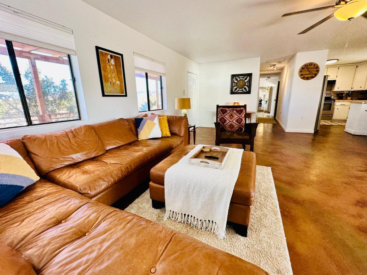 Ravens Nest Ranch, Fire Pit , Views, Near Jt Park! Villa Joshua Tree Bagian luar foto
