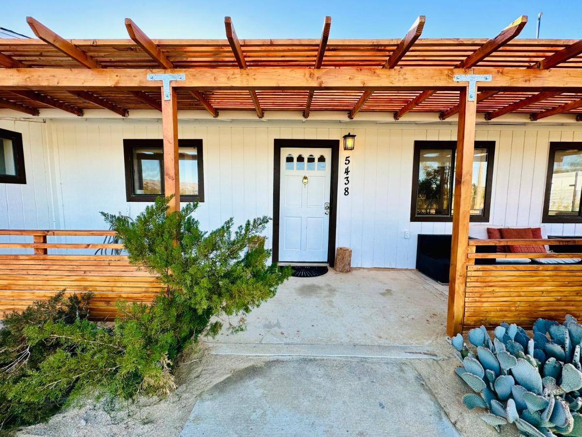 Ravens Nest Ranch, Fire Pit , Views, Near Jt Park! Villa Joshua Tree Bagian luar foto